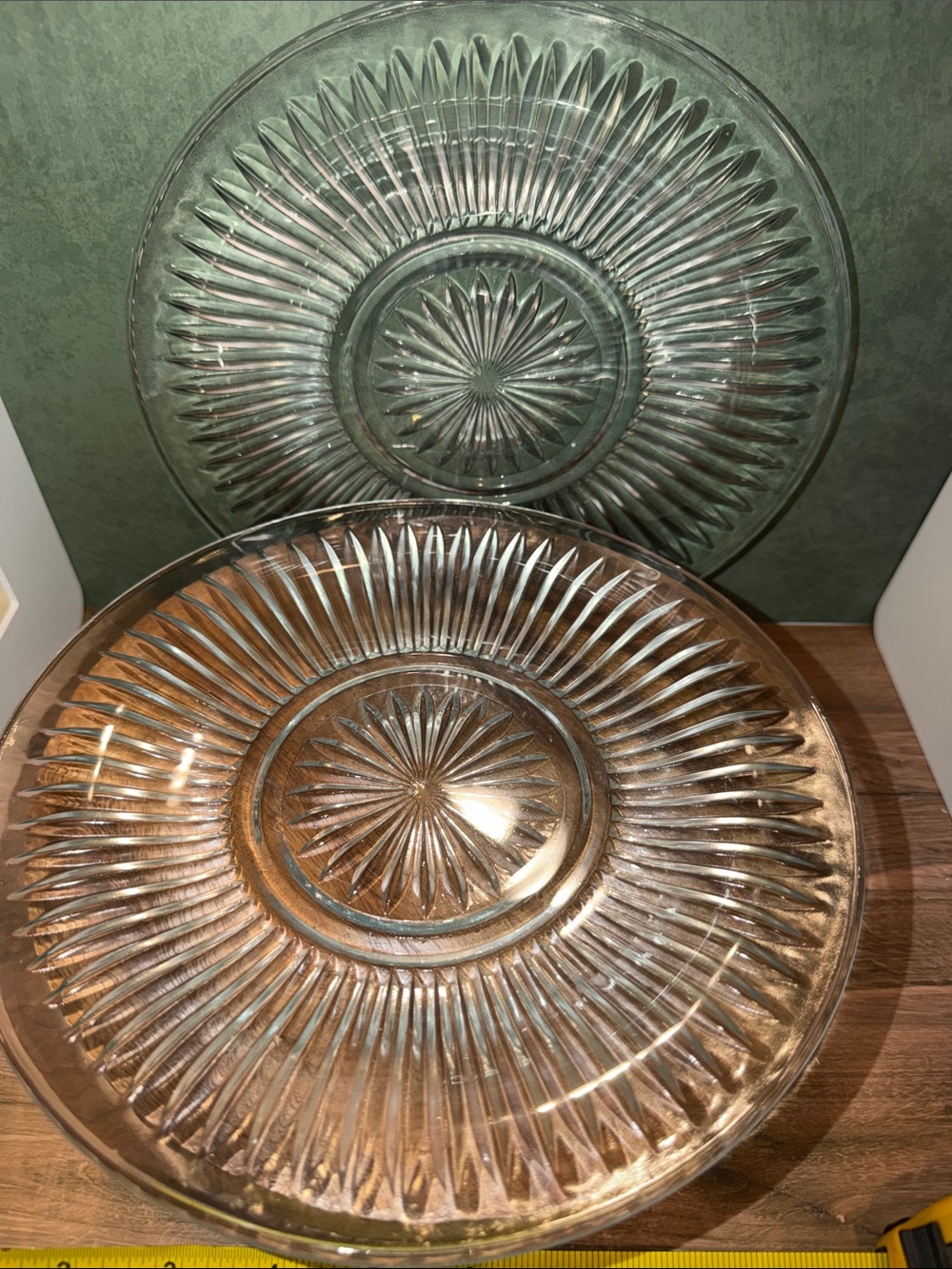 Gibson Clear Glass Starburst Serving plate (2)
